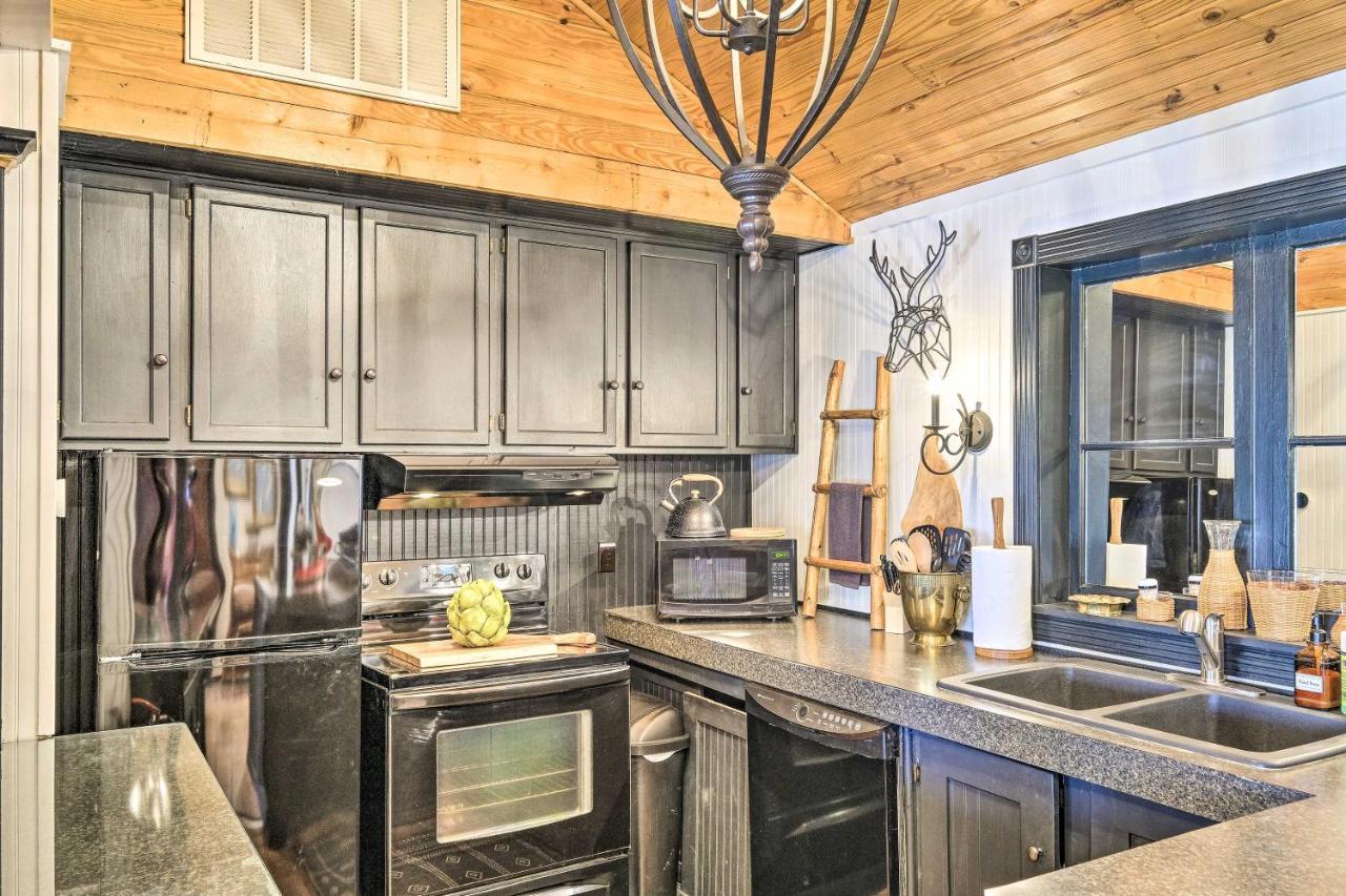 Eclectic Osage Cottage In Historic District Eureka Springs Eksteriør billede