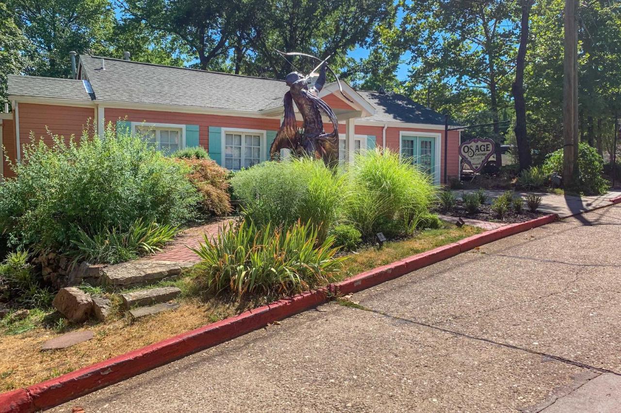 Eclectic Osage Cottage In Historic District Eureka Springs Eksteriør billede